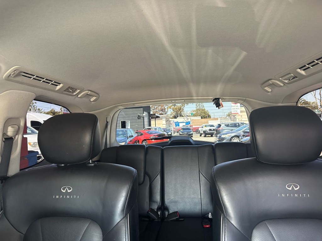 2012 INFINITI QX56 Image 20