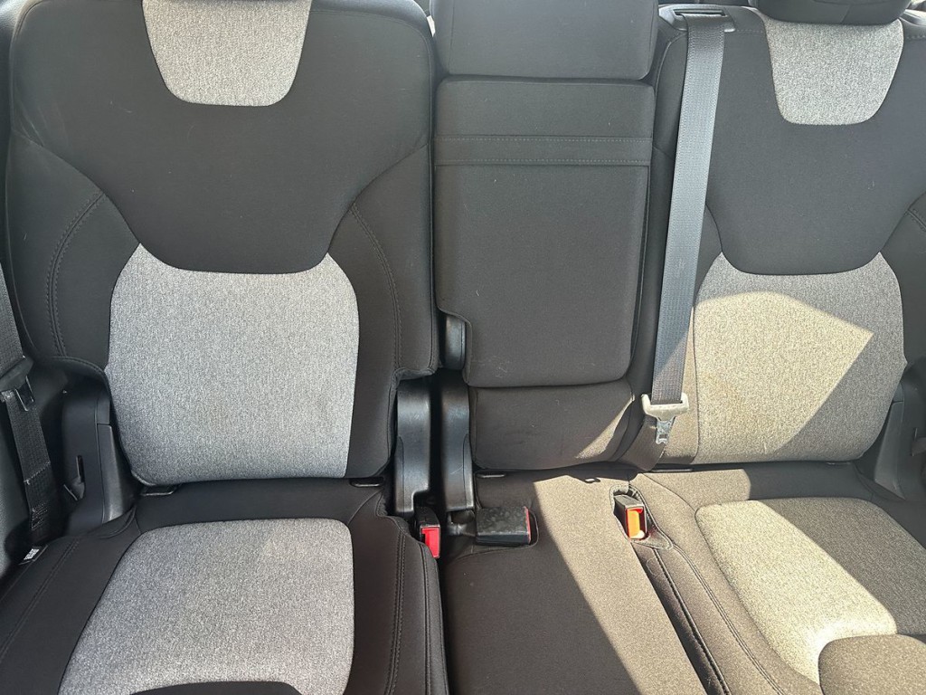2014 Jeep Cherokee Image 16