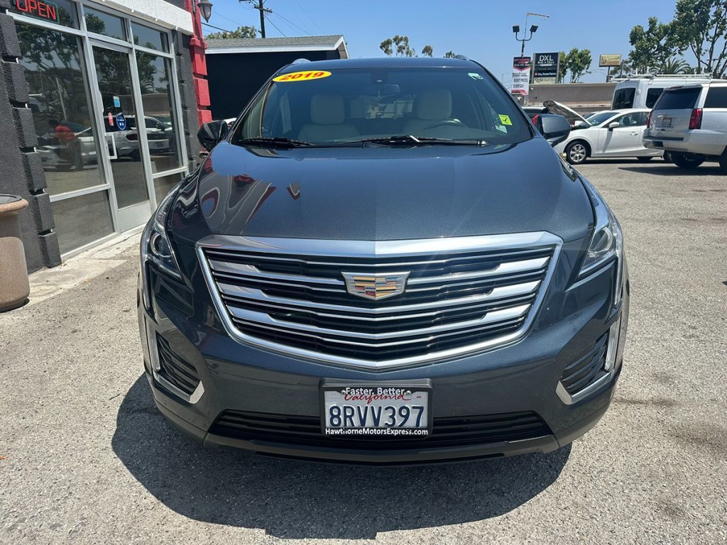 2019 Cadillac XT5 Image 2