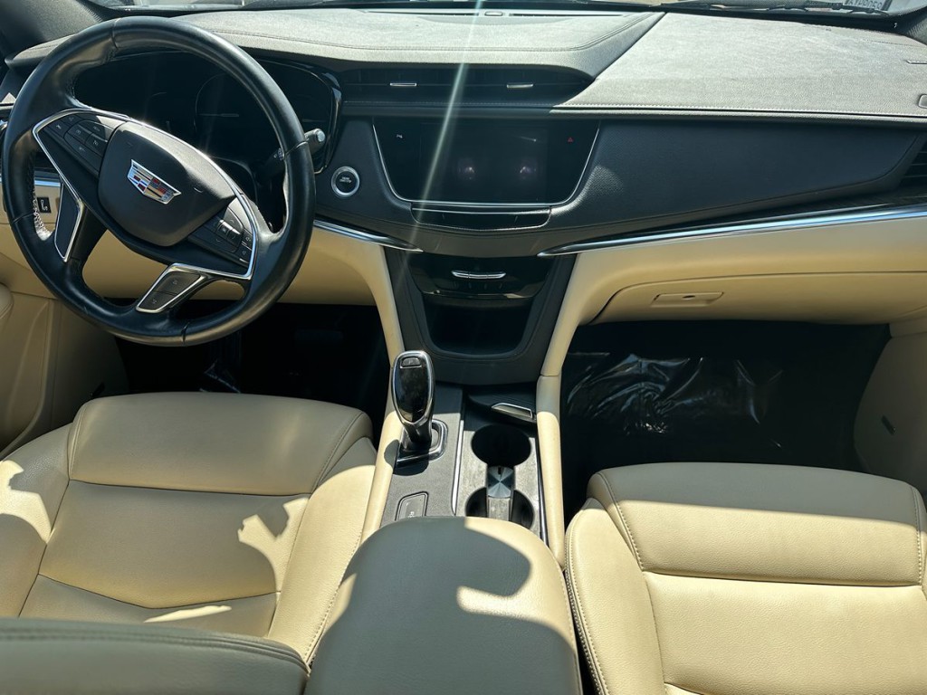 2019 Cadillac XT5 Image 12