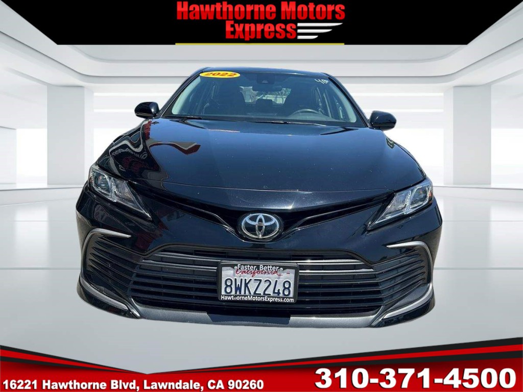 2022 Toyota Camry Image 2