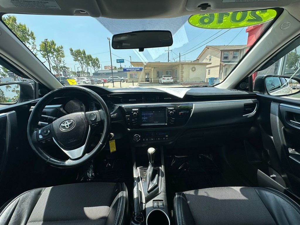 2016 Toyota Corolla Image 13