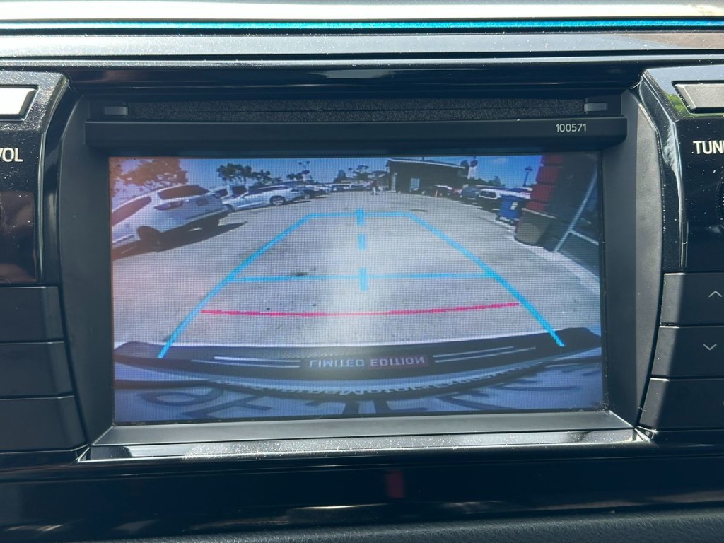 2016 Toyota Corolla Image 15