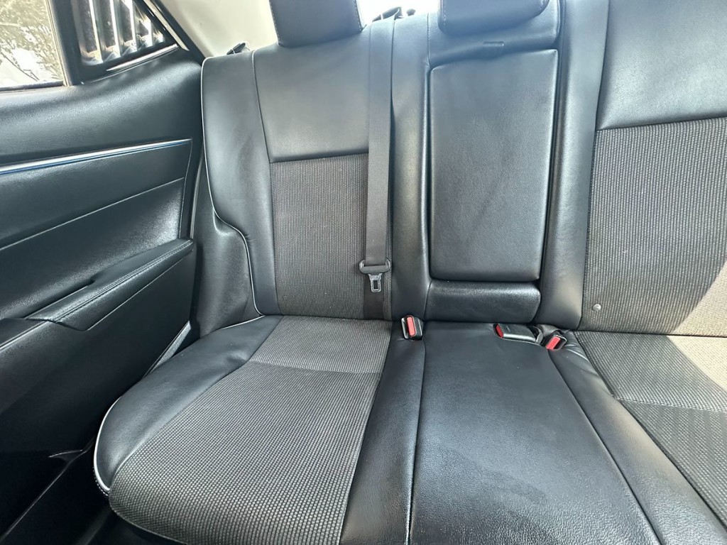 2016 Toyota Corolla Image 20