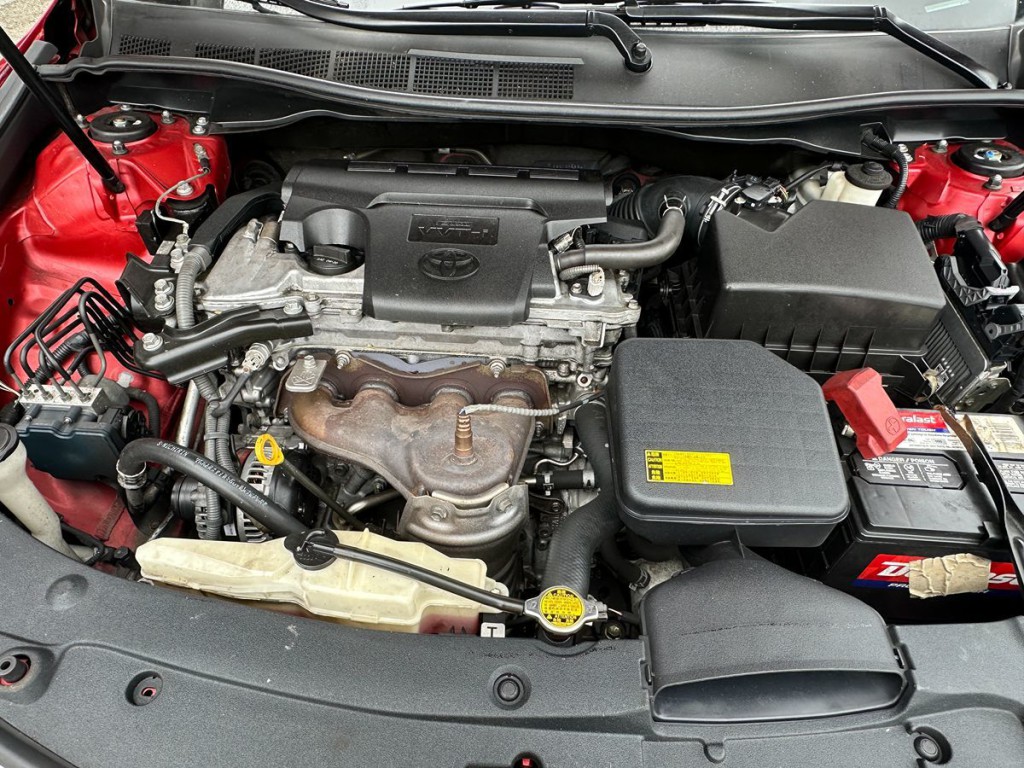 2012 Toyota Camry Image 20