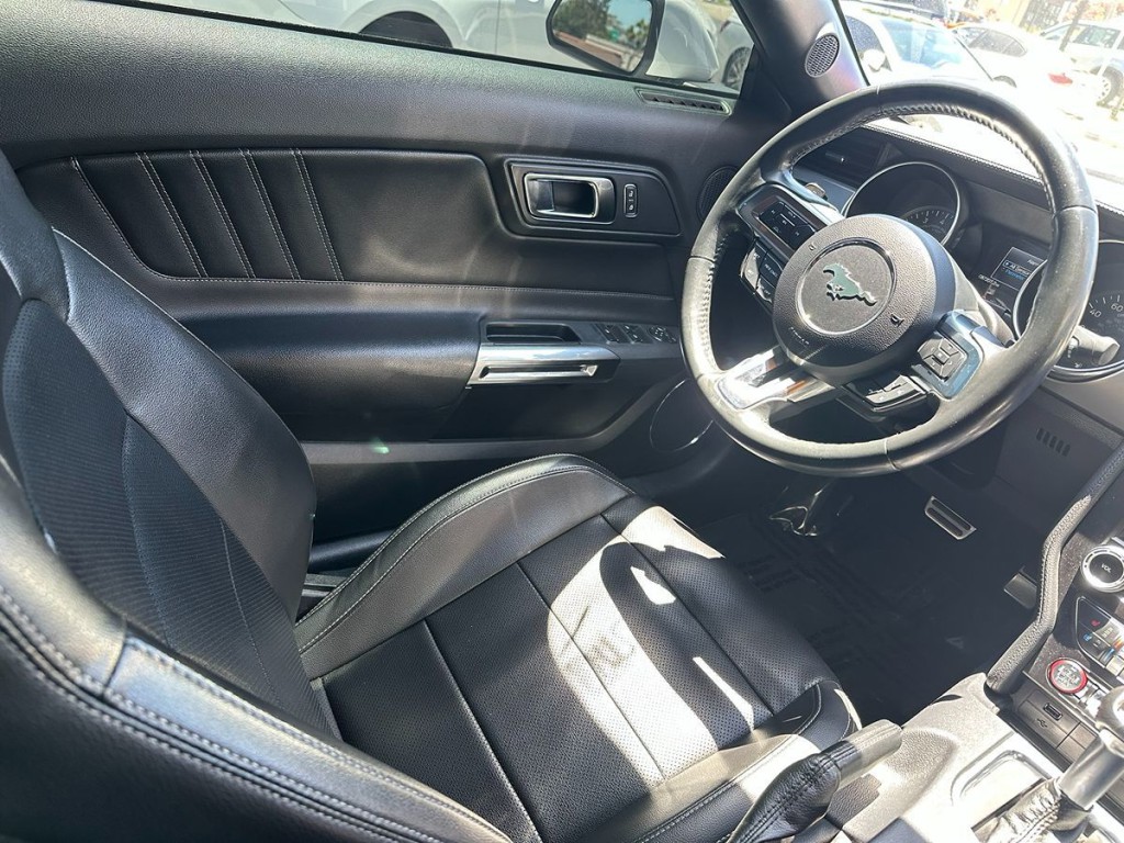 2021 Ford Mustang Image 10