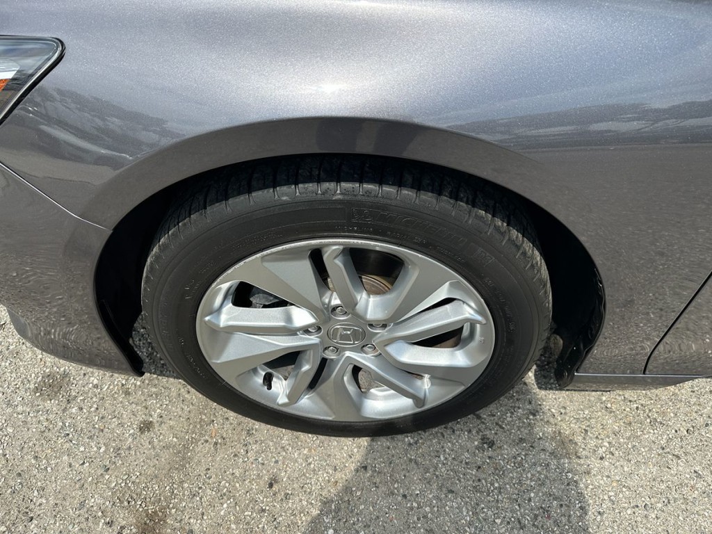 2020 Honda Accord Image 21