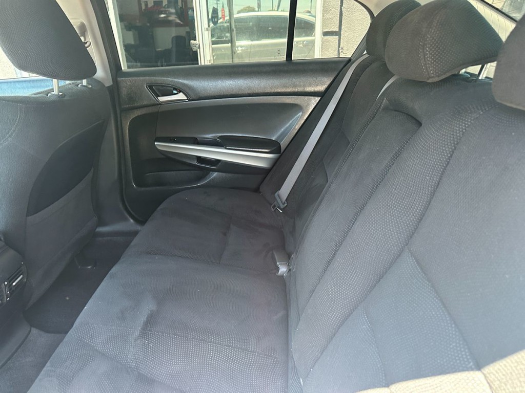 2010 Honda Accord Image 20