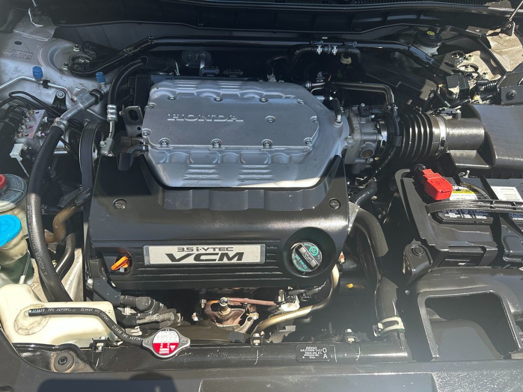 2010 Honda Accord Image 24