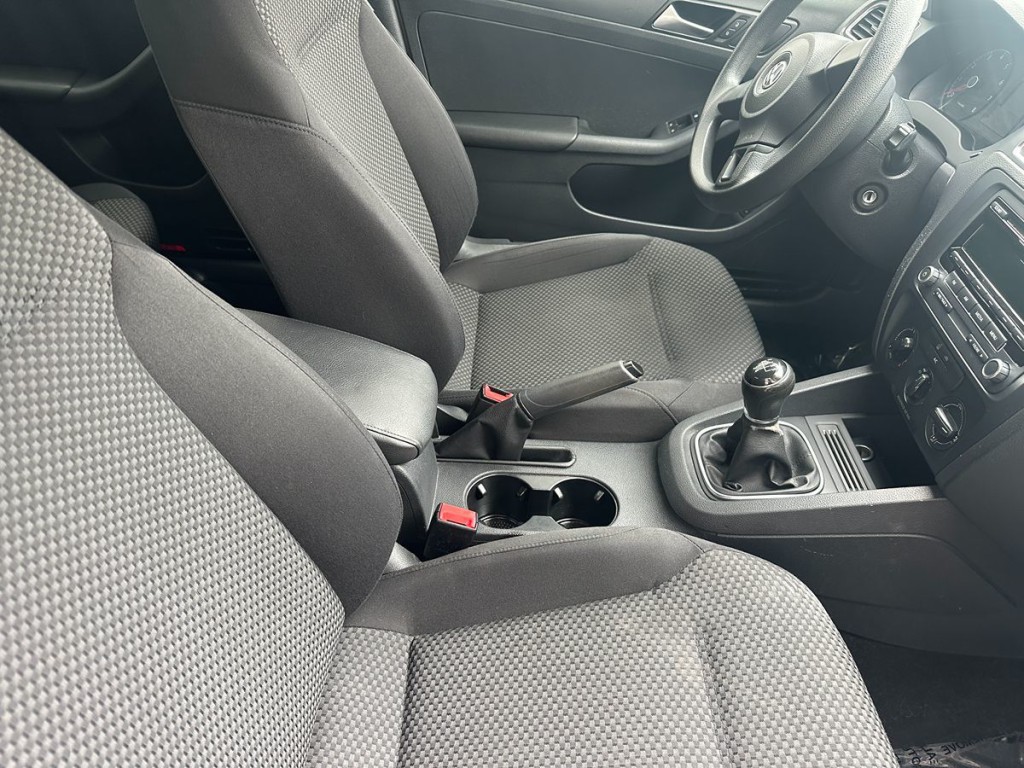 2014 Volkswagen Jetta Image 19