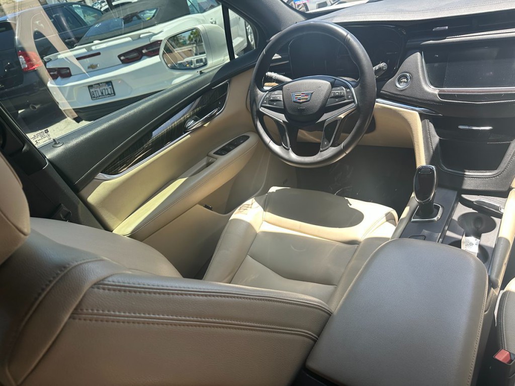 2017 Cadillac XT5 Image 7