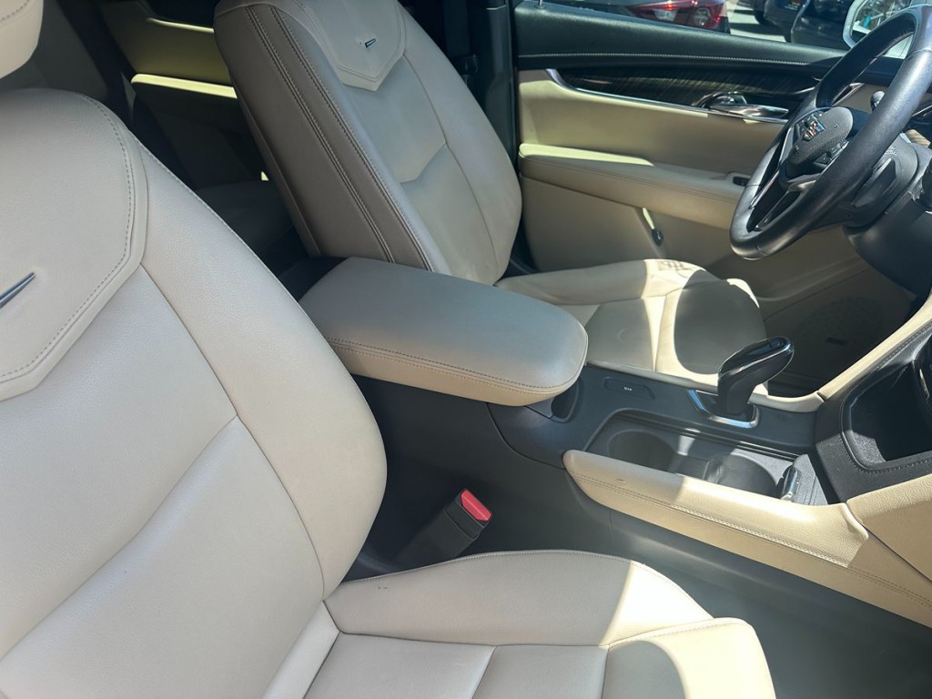 2017 Cadillac XT5 Image 10