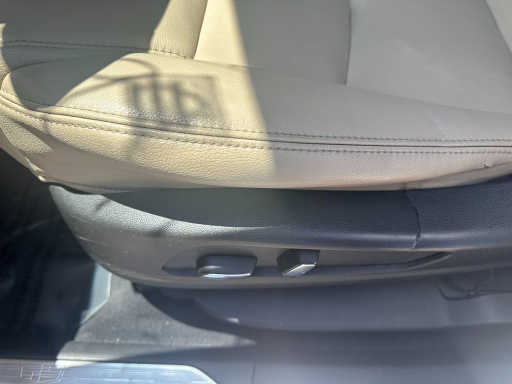 2017 Cadillac XT5 Image 12