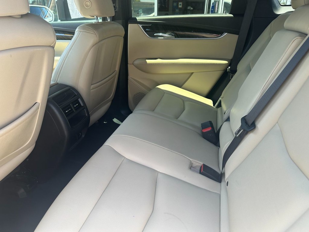 2017 Cadillac XT5 Image 13