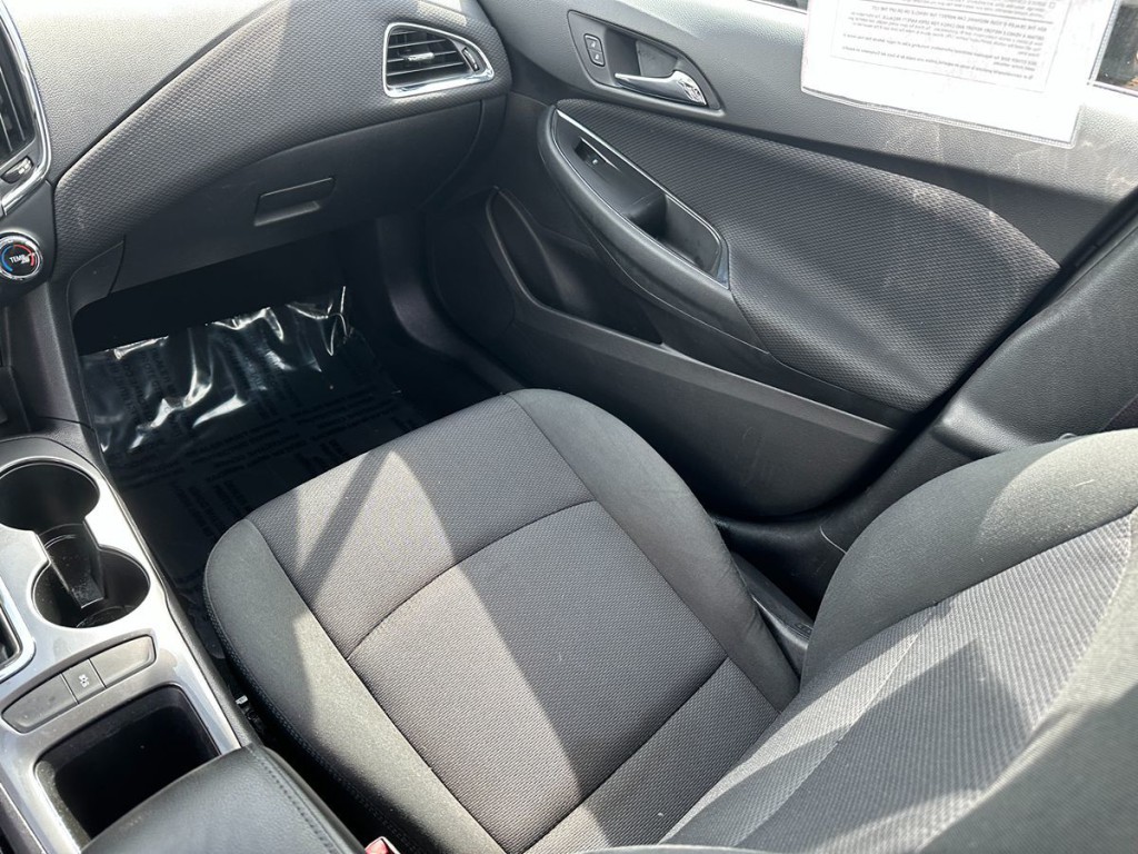 2017 Chevrolet Cruze Image 14