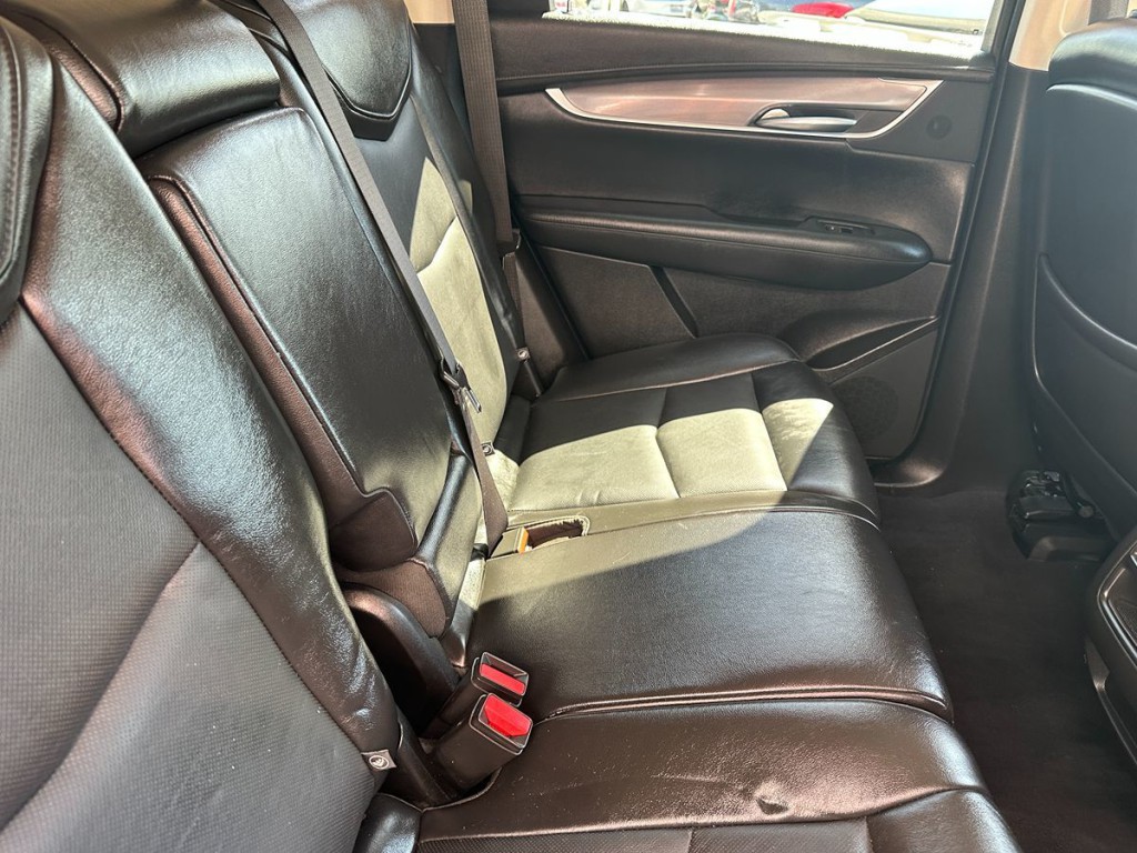 2018 Cadillac XT5 Image 16