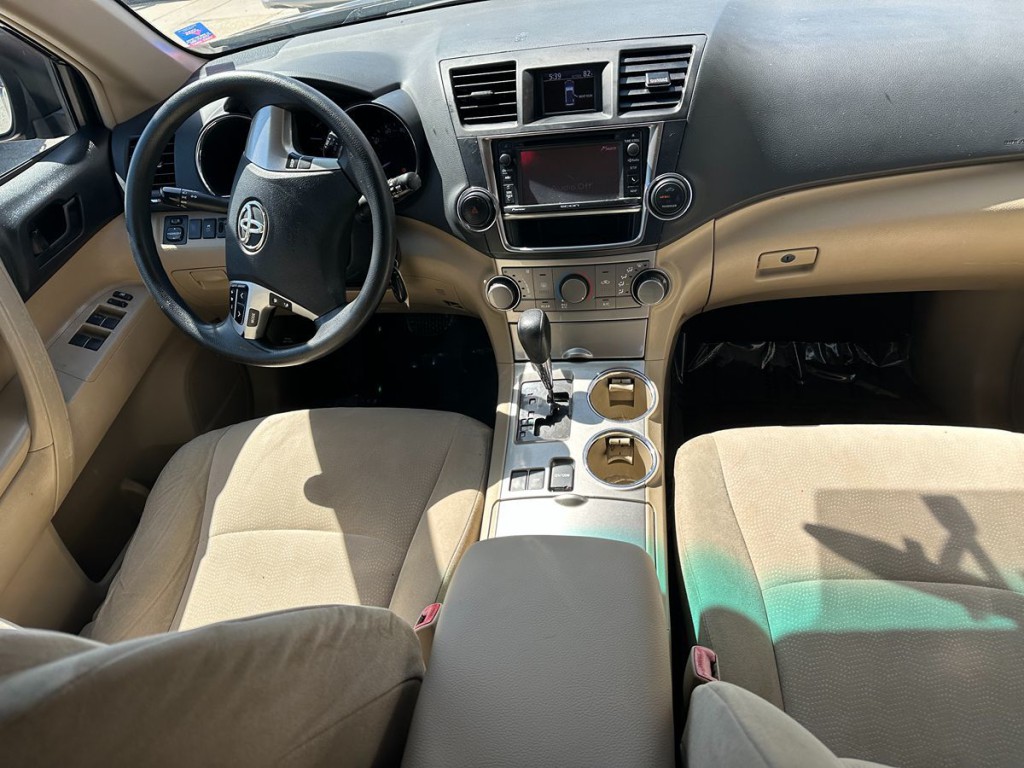 2013 Toyota Highlander Image 8