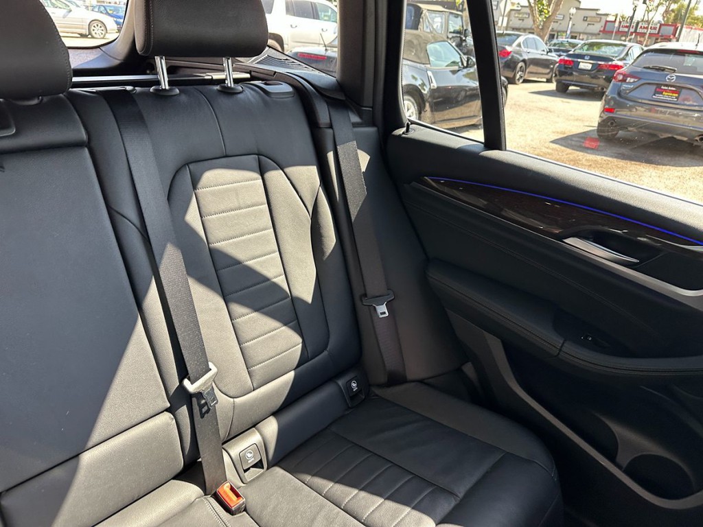 2019 BMW X3 Image 18
