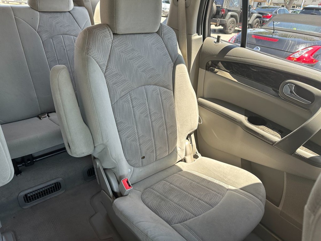 2014 Buick Enclave Image 18