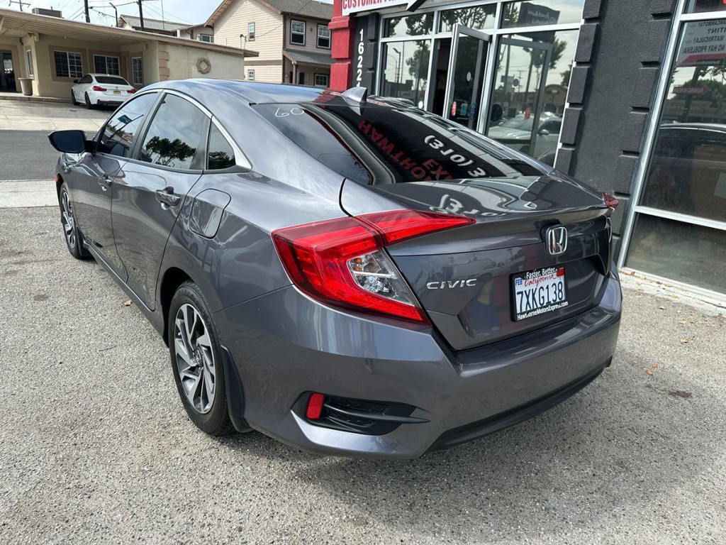 2017 Honda Civic Image 6