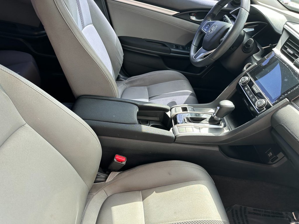 2017 Honda Civic Image 9