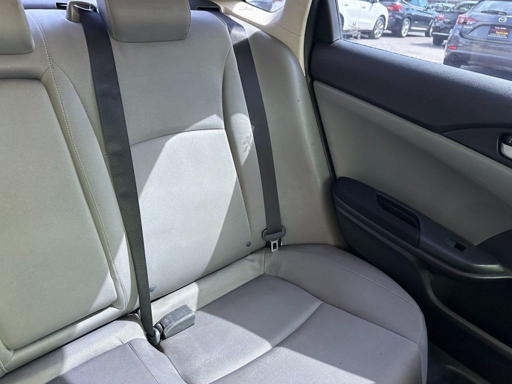 2017 Honda Civic Image 16