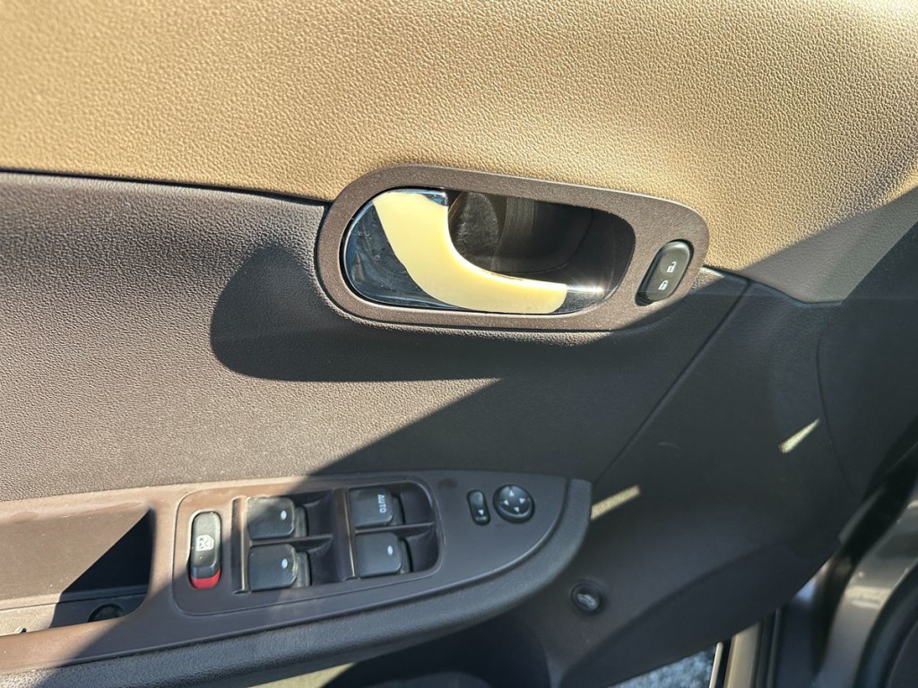 2011 Chevrolet Malibu Image 20