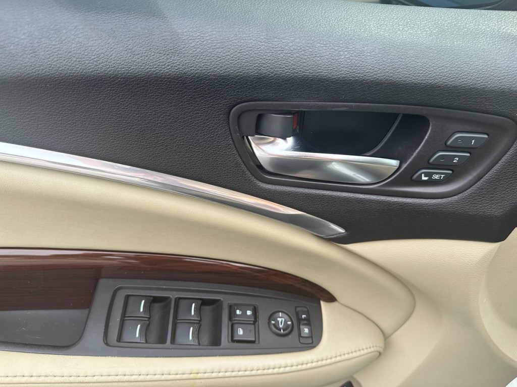 2015 Acura MDX Image 25