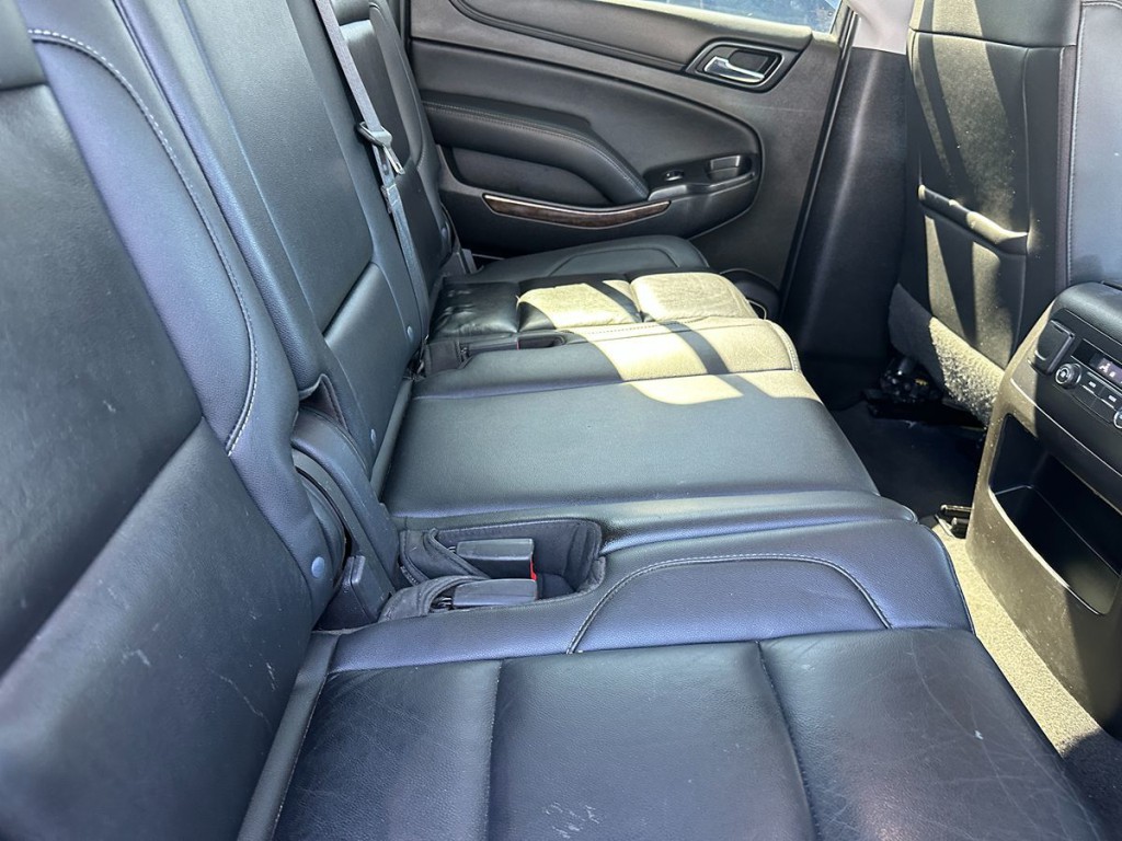 2019 Chevrolet Suburban Image 13
