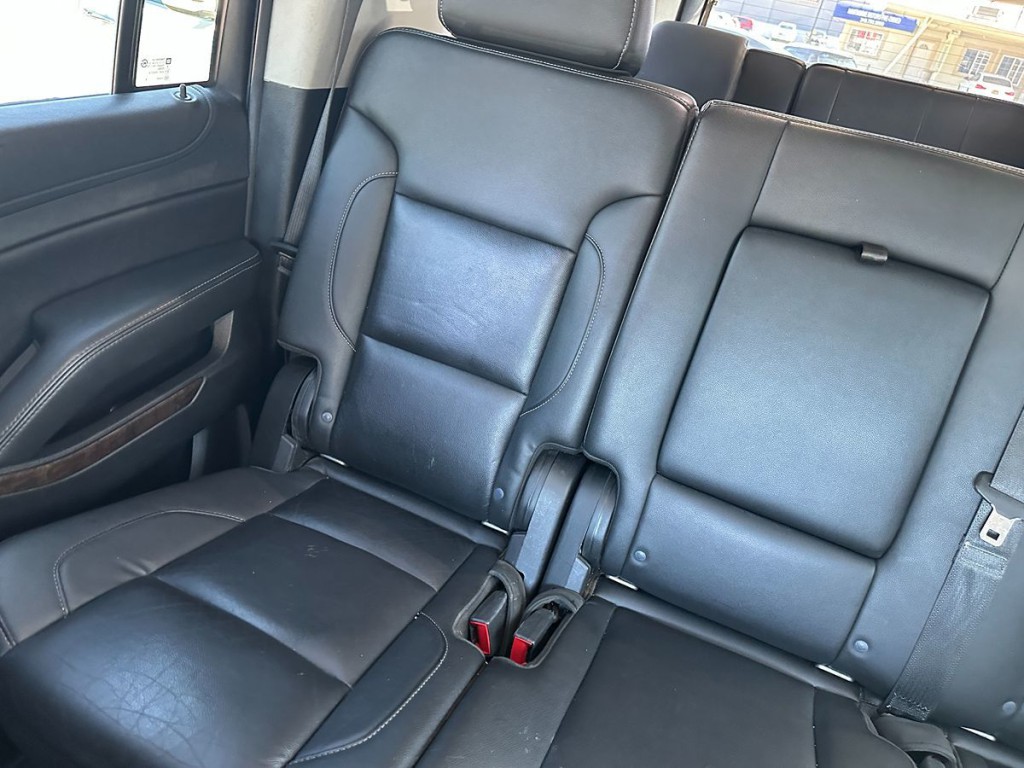 2019 Chevrolet Suburban Image 15