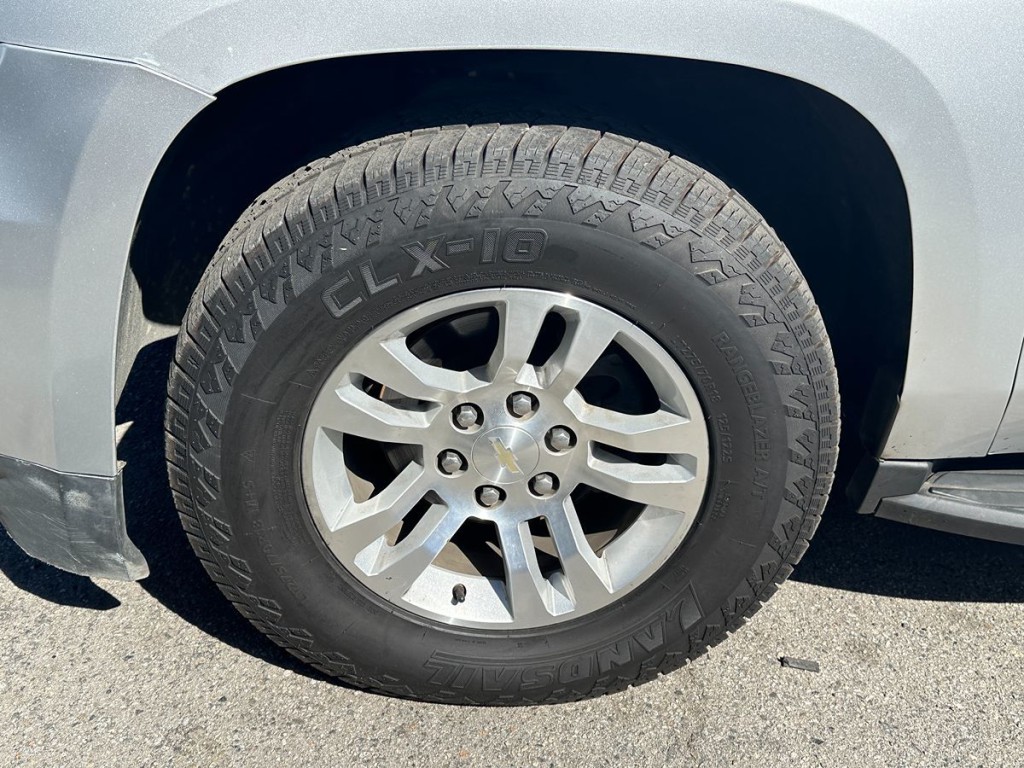 2019 Chevrolet Suburban Image 22