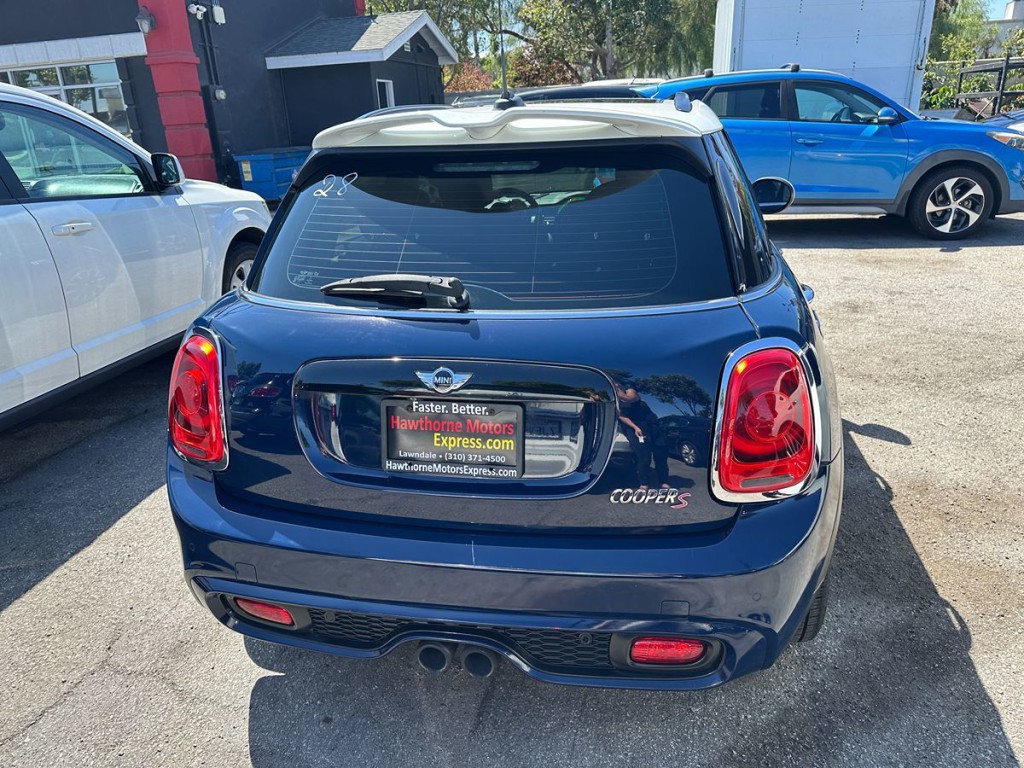 2015 MINI Cooper Image 6