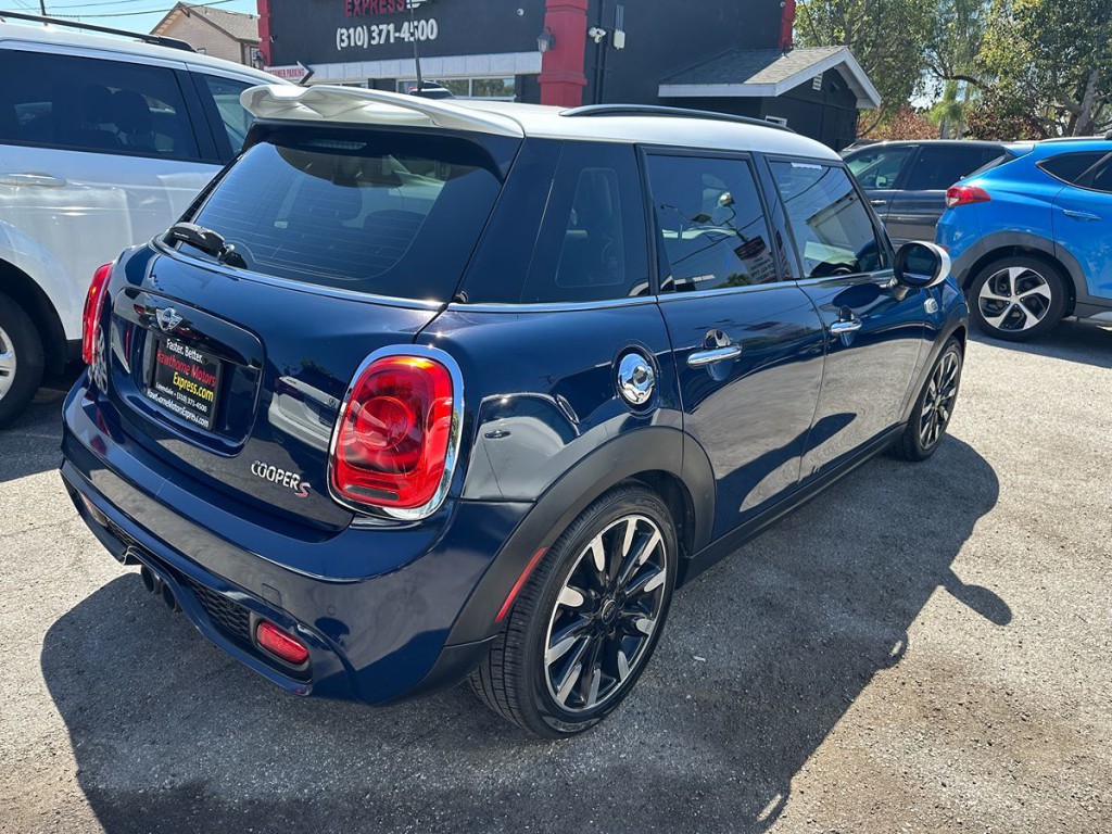 2015 MINI Cooper Image 7