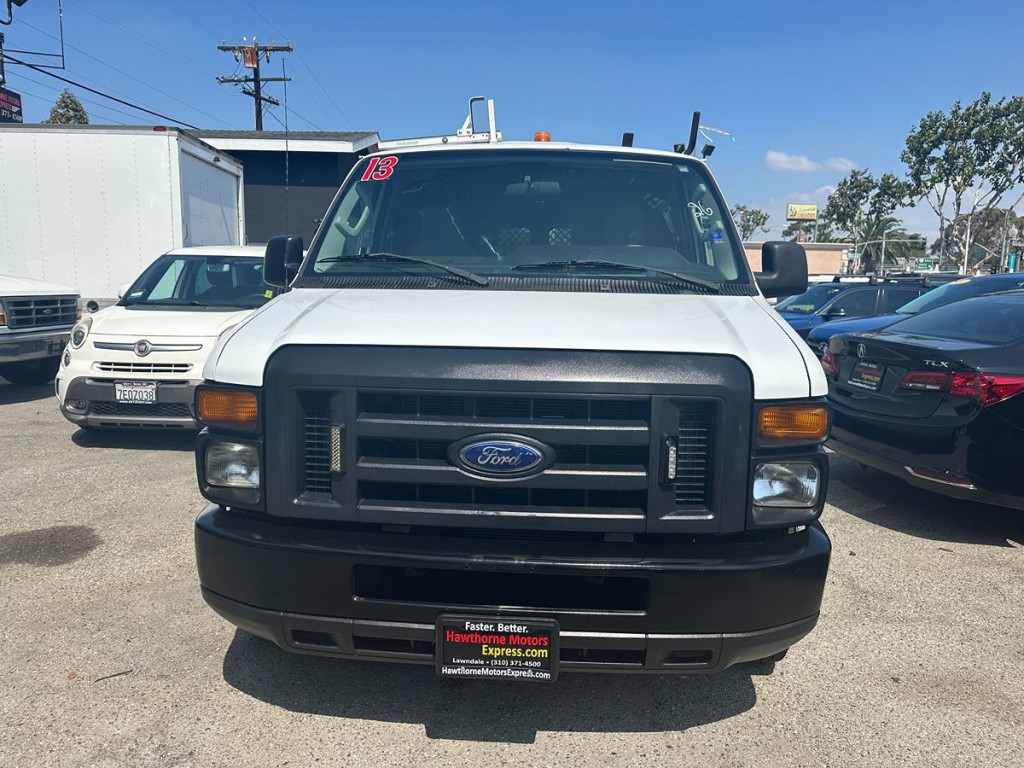 2013 Ford Econoline Image 2