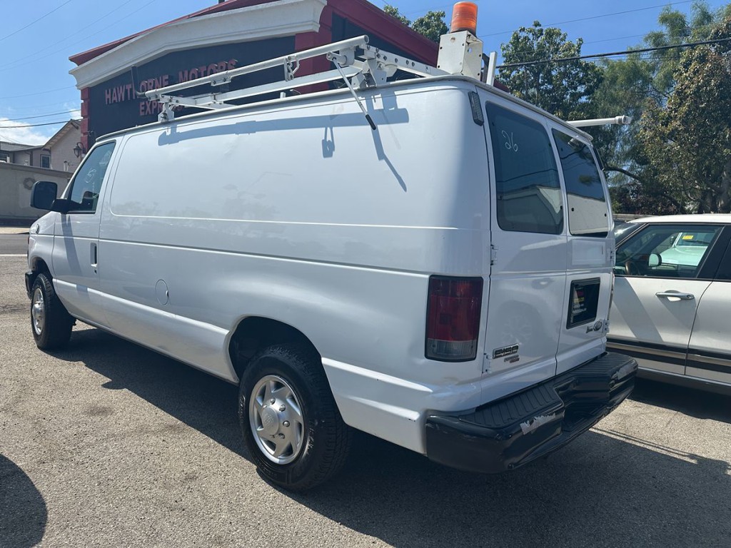 2013 Ford Econoline Image 4