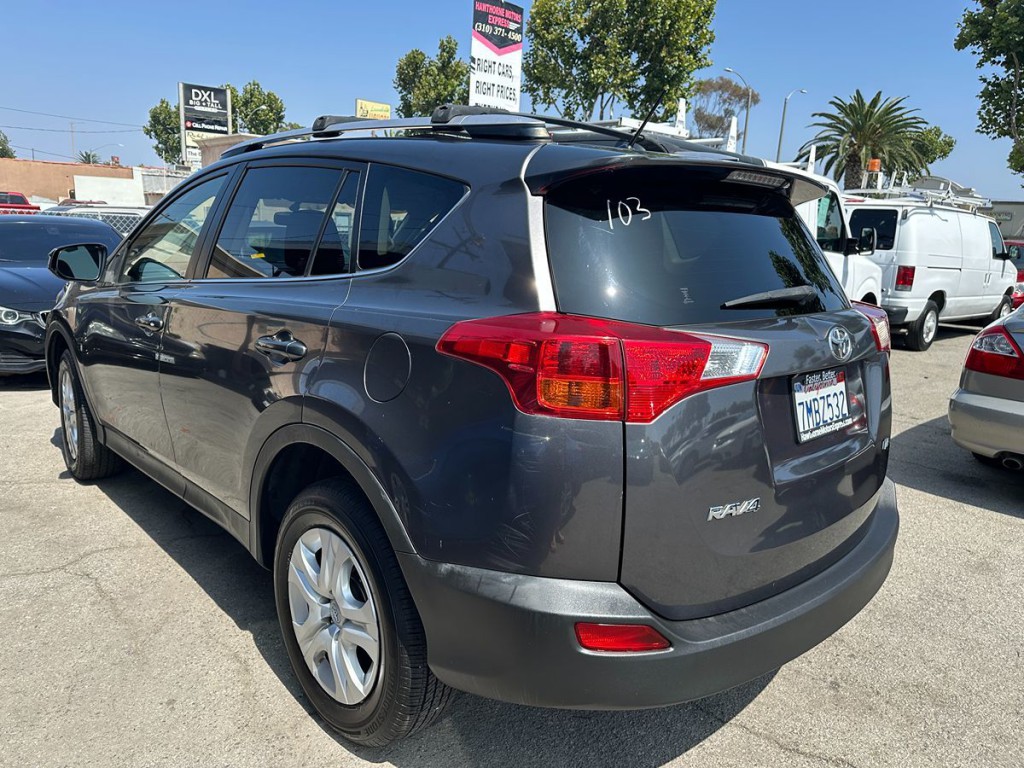 2015 Toyota Rav4 Image 4