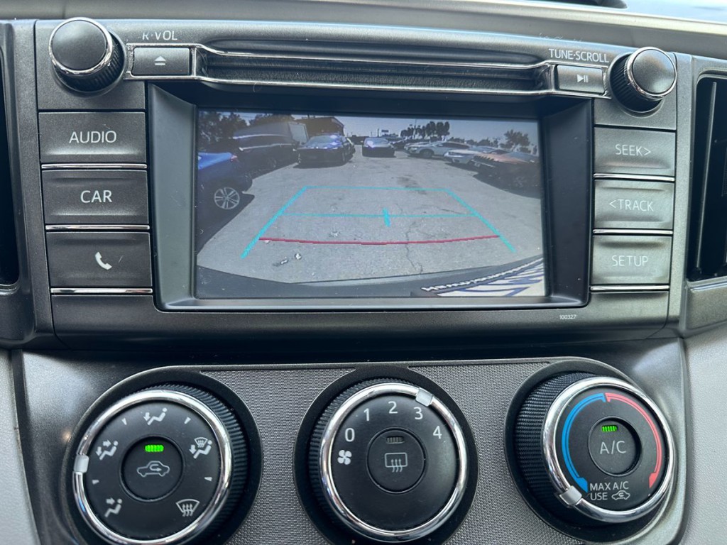 2015 Toyota Rav4 Image 9