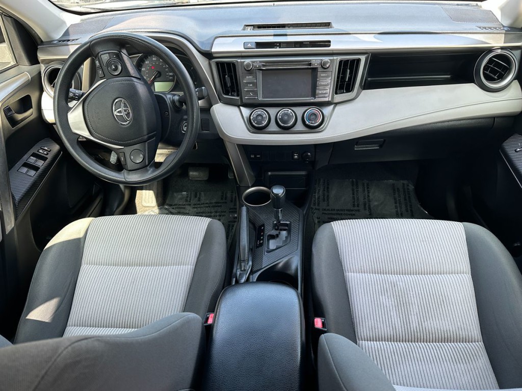 2015 Toyota Rav4 Image 10