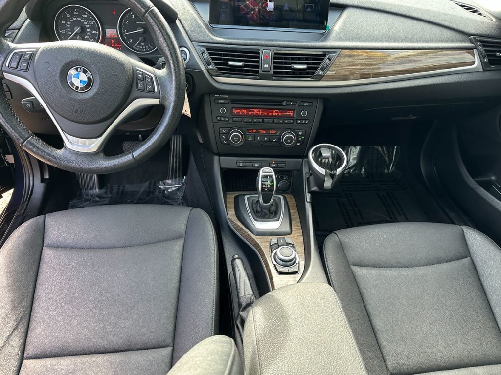 2015 BMW X1 Image 8