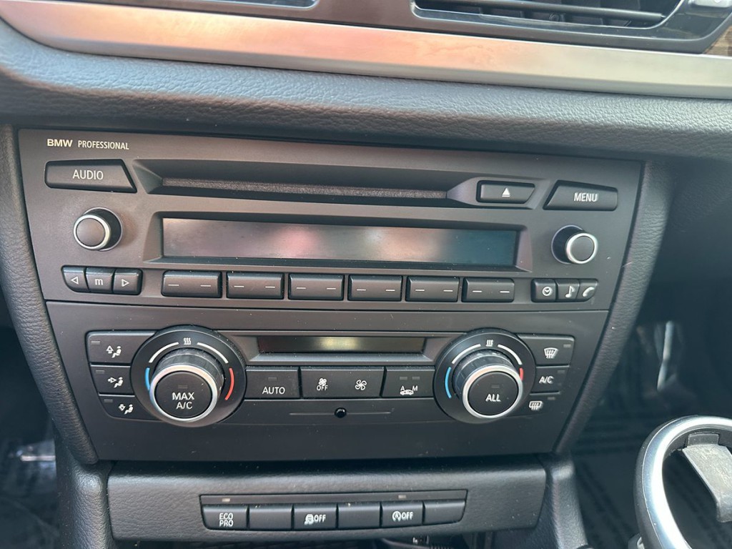 2015 BMW X1 Image 19