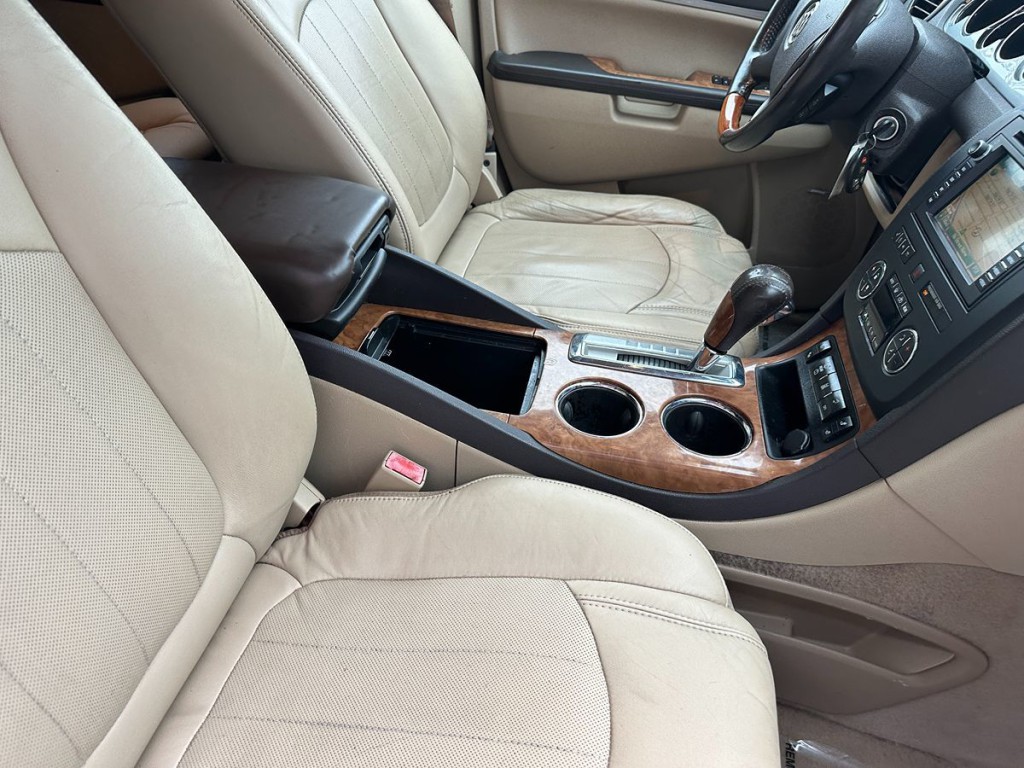 2012 Buick Enclave Image 8