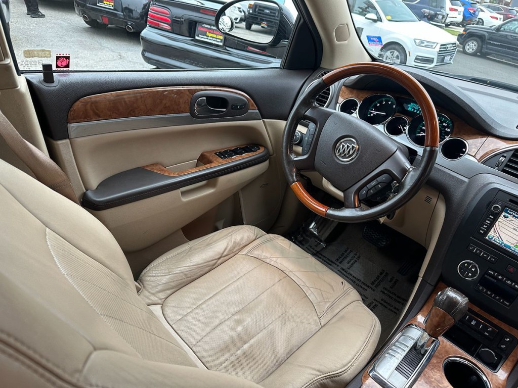 2012 Buick Enclave Image 9