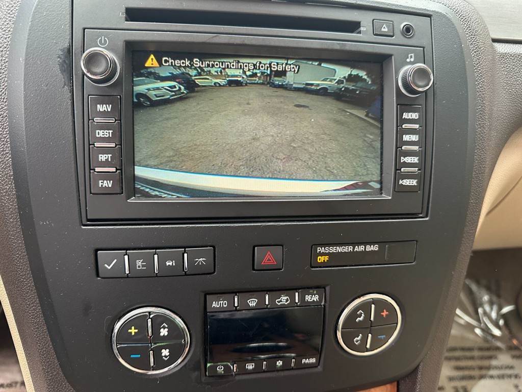 2012 Buick Enclave Image 11