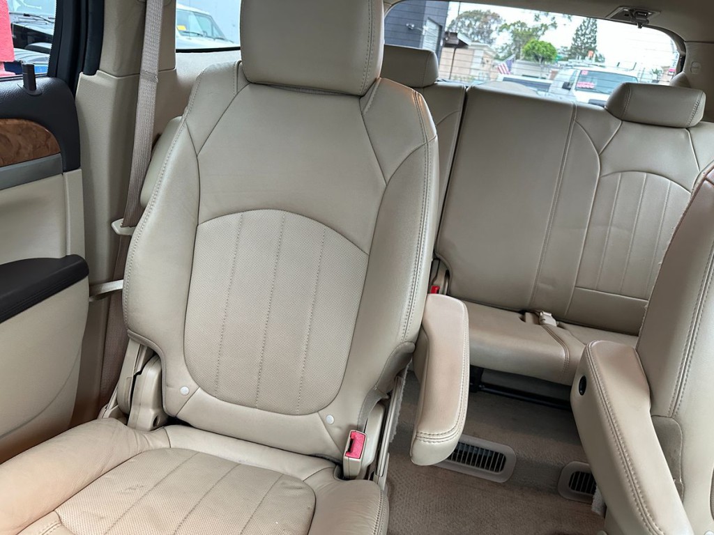 2012 Buick Enclave Image 15