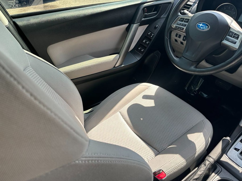 2014 Subaru Forester Image 10