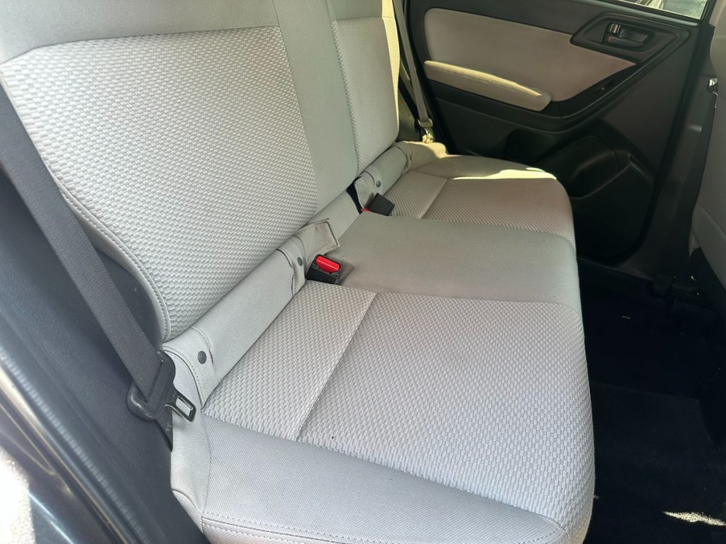 2014 Subaru Forester Image 15