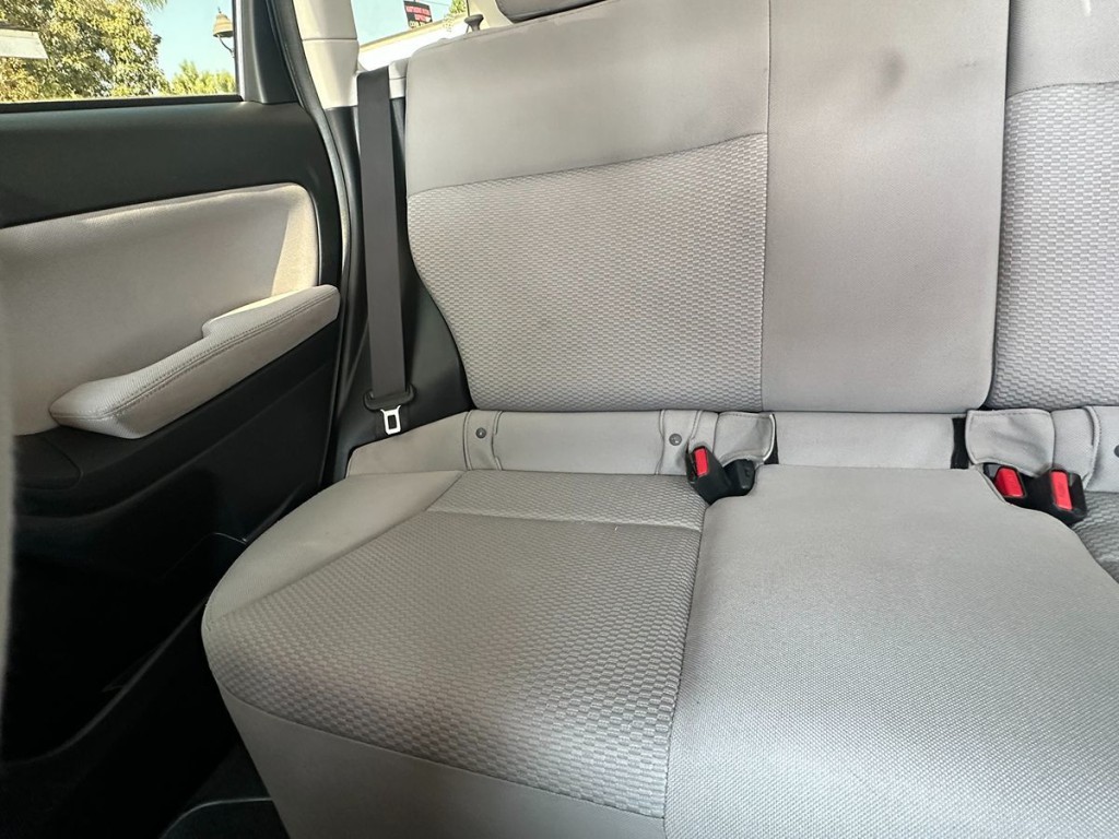 2014 Subaru Forester Image 16
