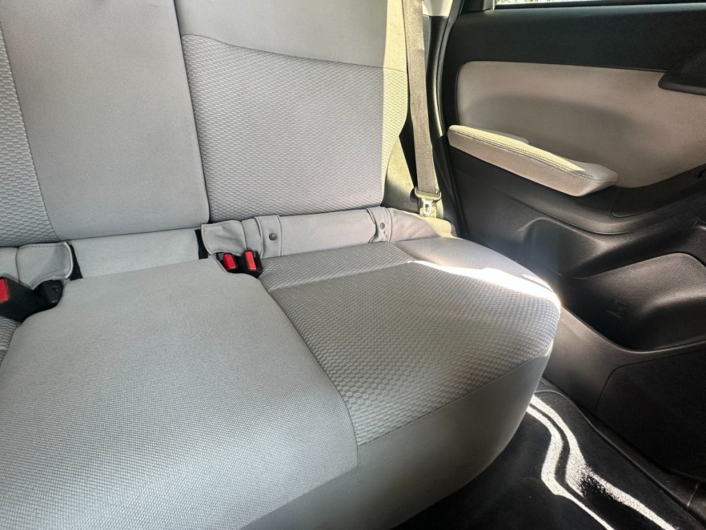 2014 Subaru Forester Image 18