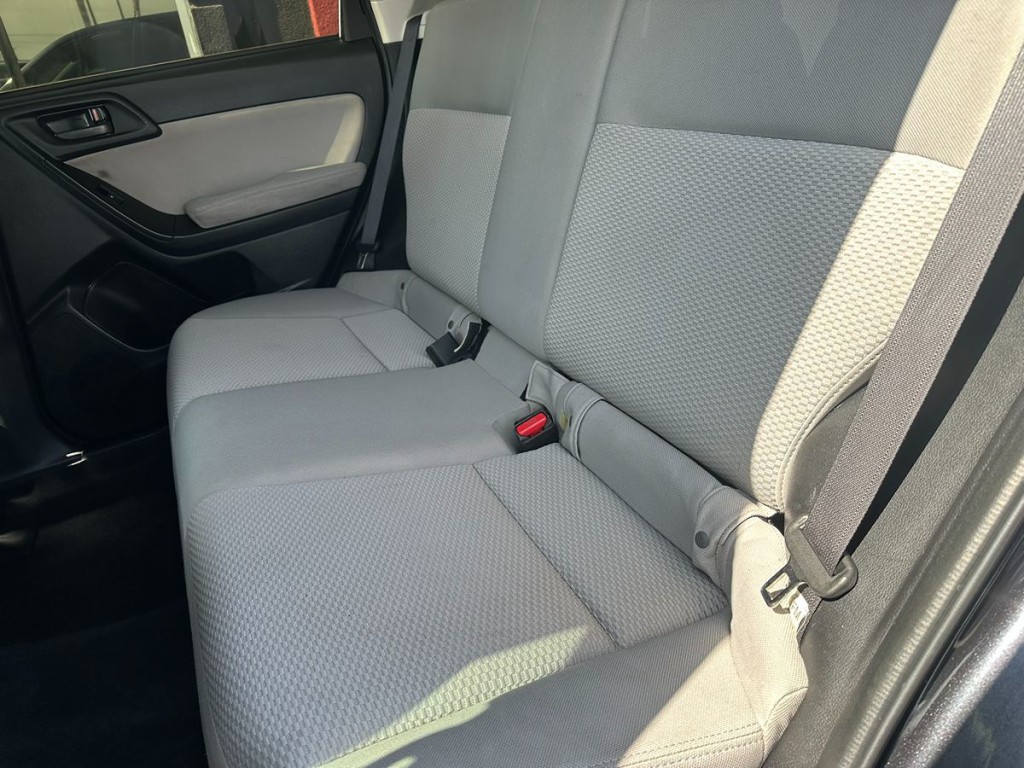 2014 Subaru Forester Image 19