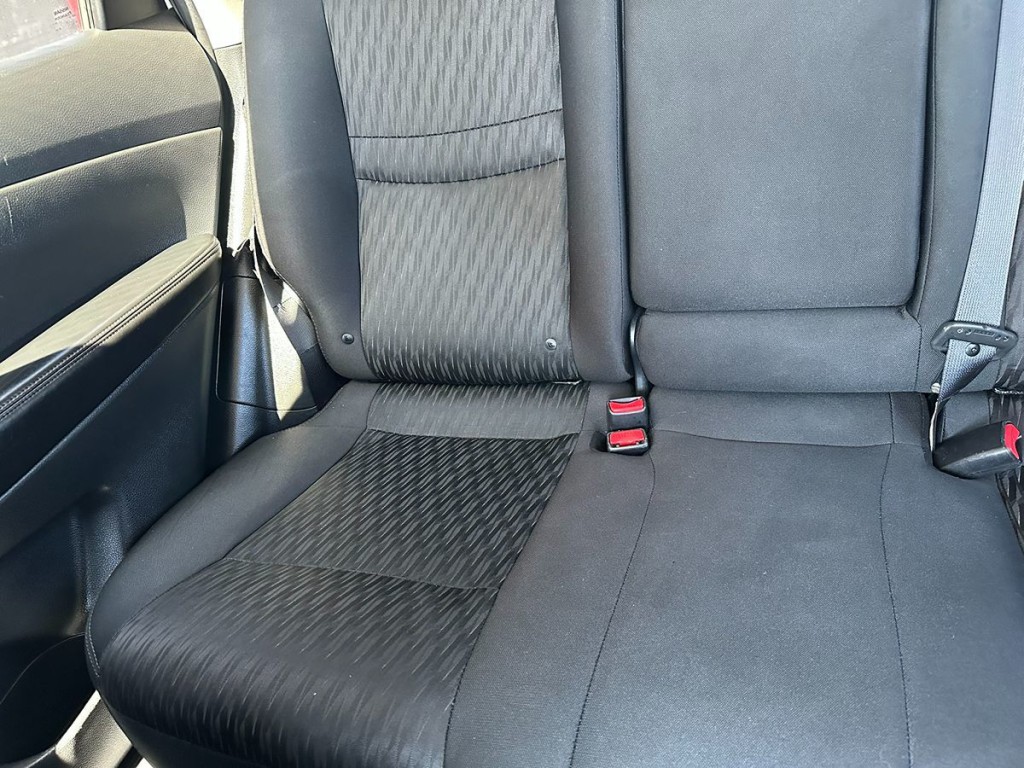 2018 Nissan Rogue Image 15